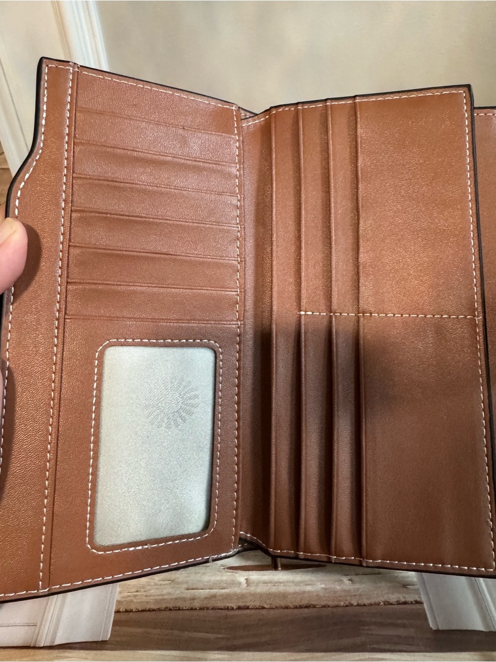 Brown Women’s Checkbook Wallet Snap Closure, ID Window, Zipper Pocket - Picture 8 of 11